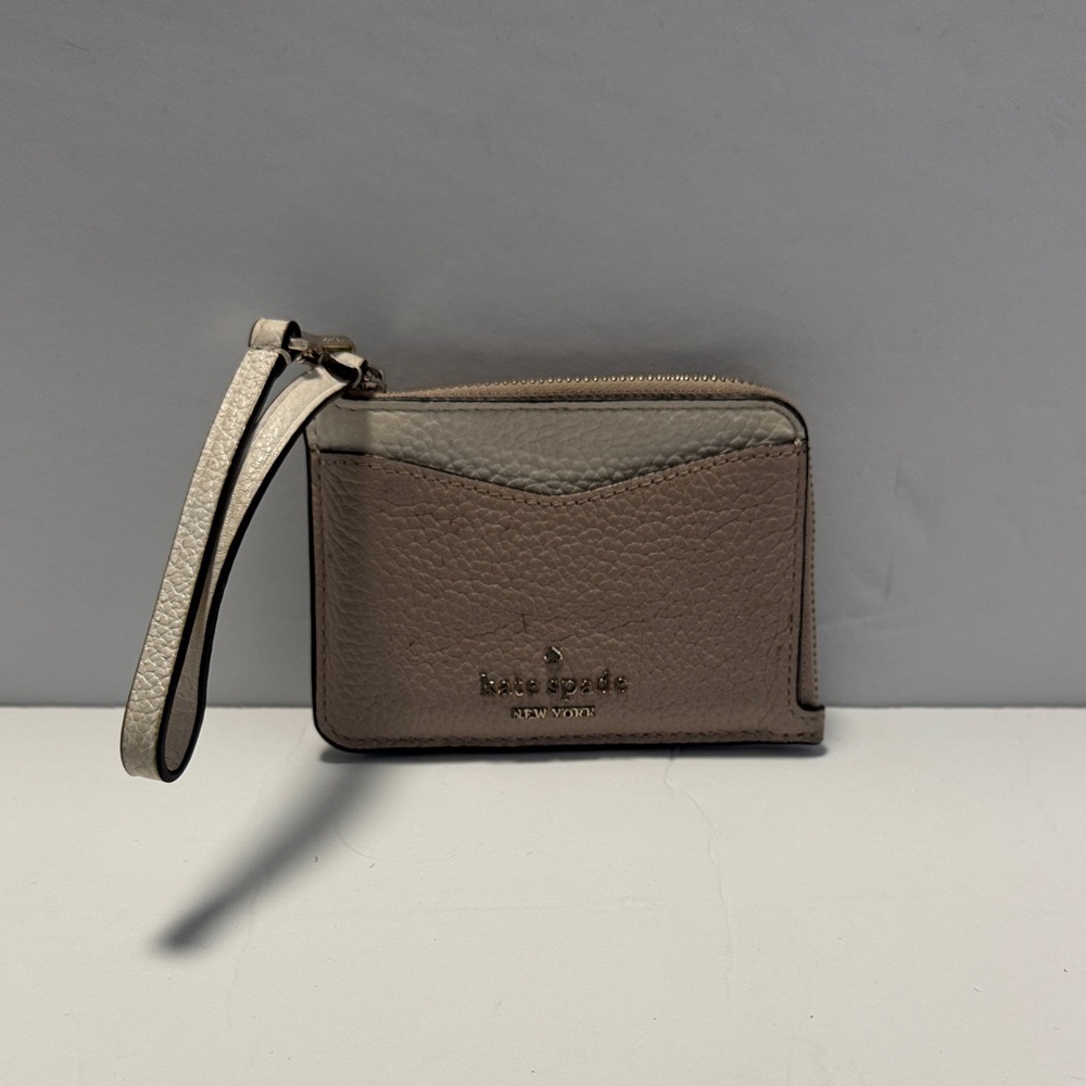 kate spade wristlet leather card case - Picture 2 of 6